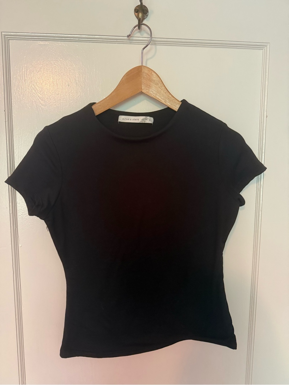 Altar'd State Stretch Black Short Sleeve Crewneck Top